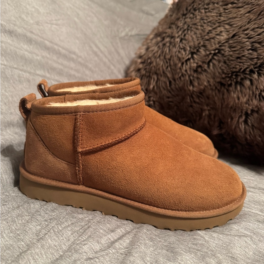UGG Chestnut Ultra Mini